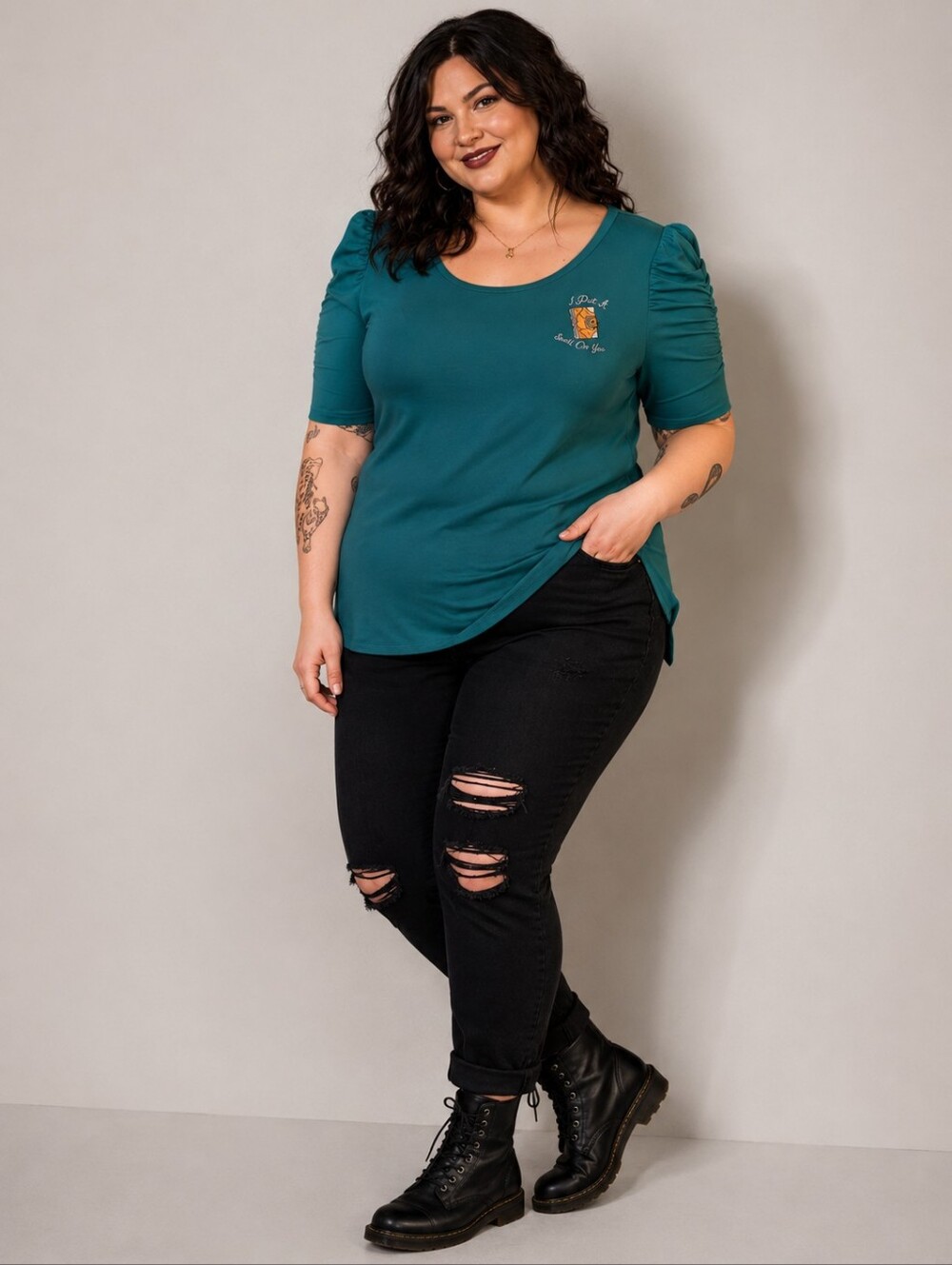 TORRID X DISNEY Hocus Pocus Foxy Puff Ruched Sleeve Top Witchy Goth Halloween